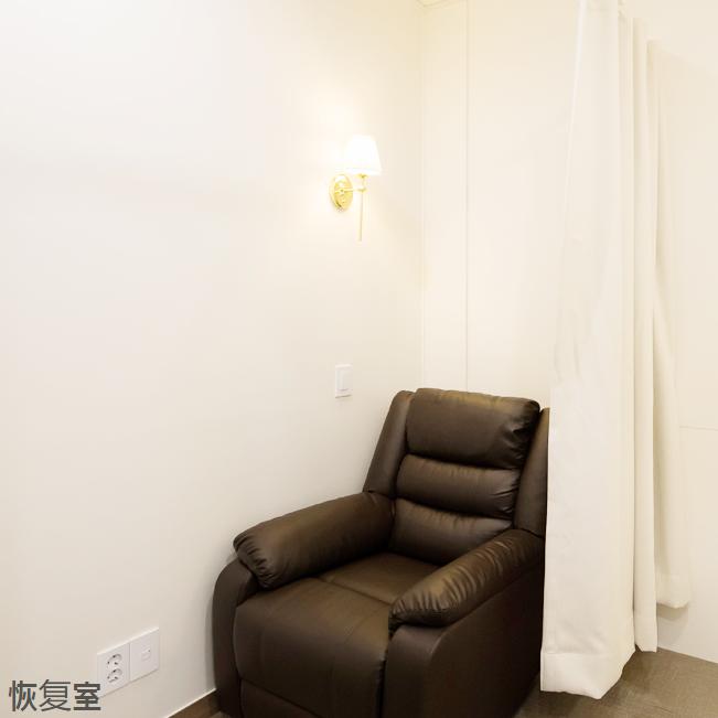 3. 首尔PRAUM泌尿科价格透明吗？参考费用多少？